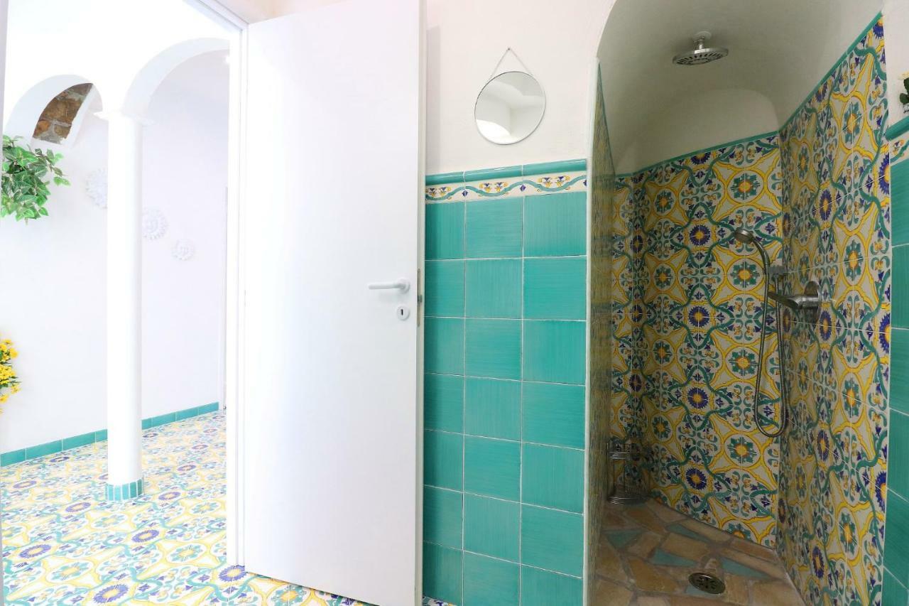 Appartamento Sorrento Realty Holidays - Erika Apt Positano Esterno foto